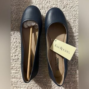 Never worn Kim Roger’s flats, size 7